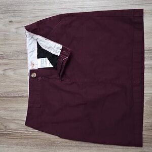 Dockers Burgundy Skirt Above The Knee With Front And Back Pockets Women's 10 EUC